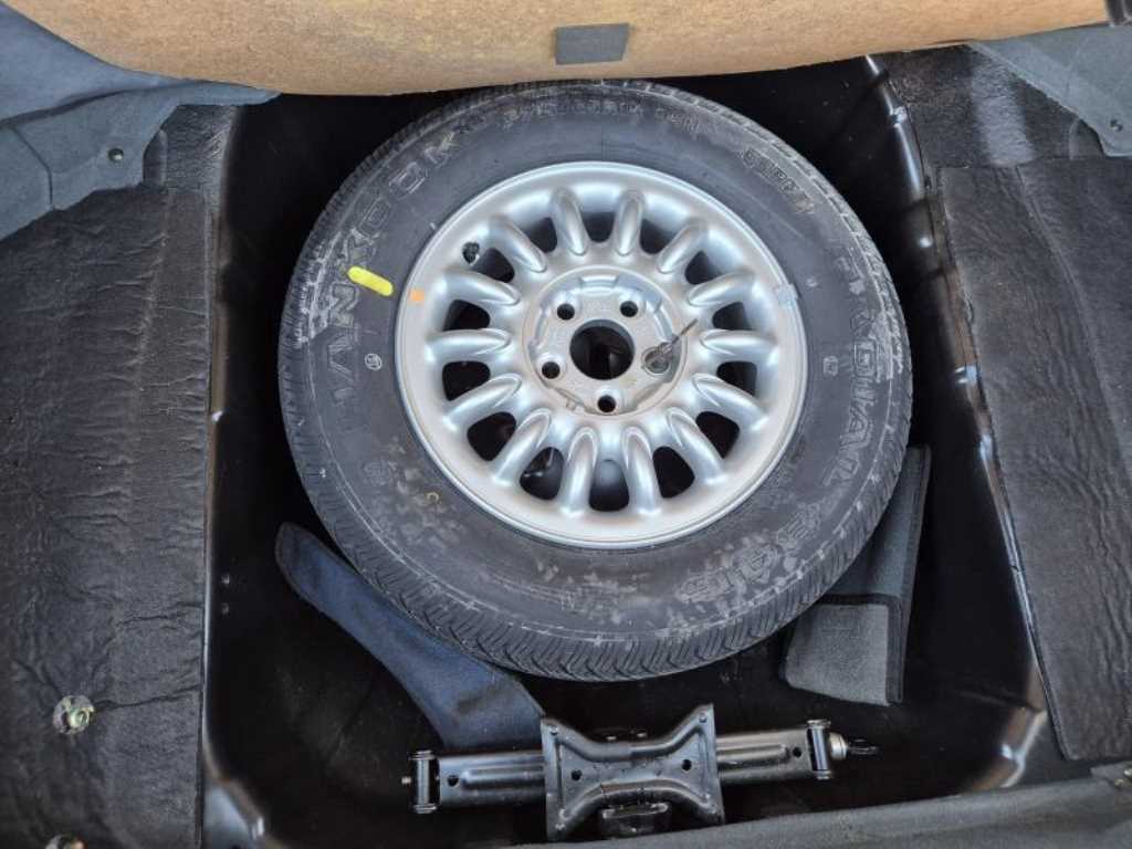 HYUNDAI Dynasty - Vista 6