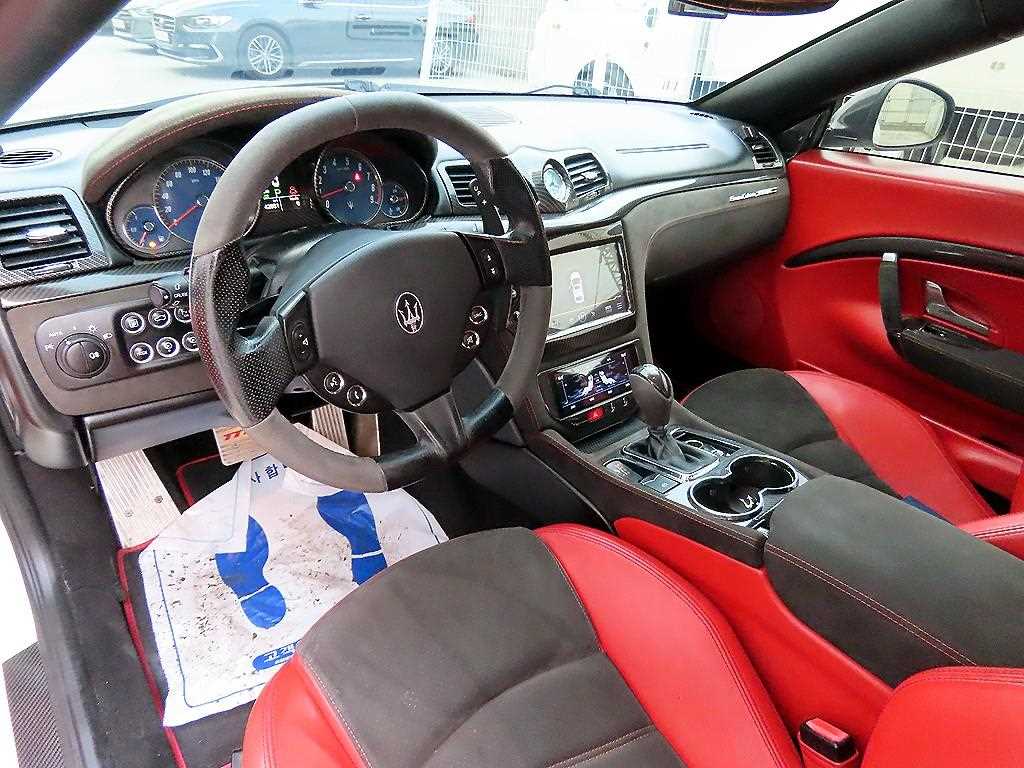 Maserati Gran Turismo - Vista 11