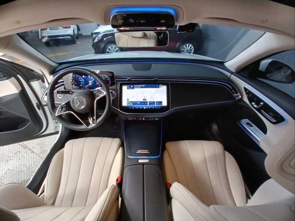 Mercedes Benz E class - Vista 6