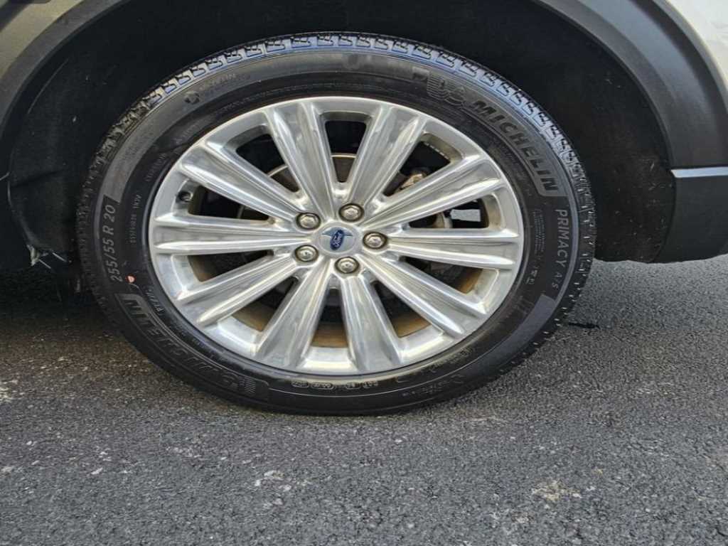 Ford Explorer - Vista 8