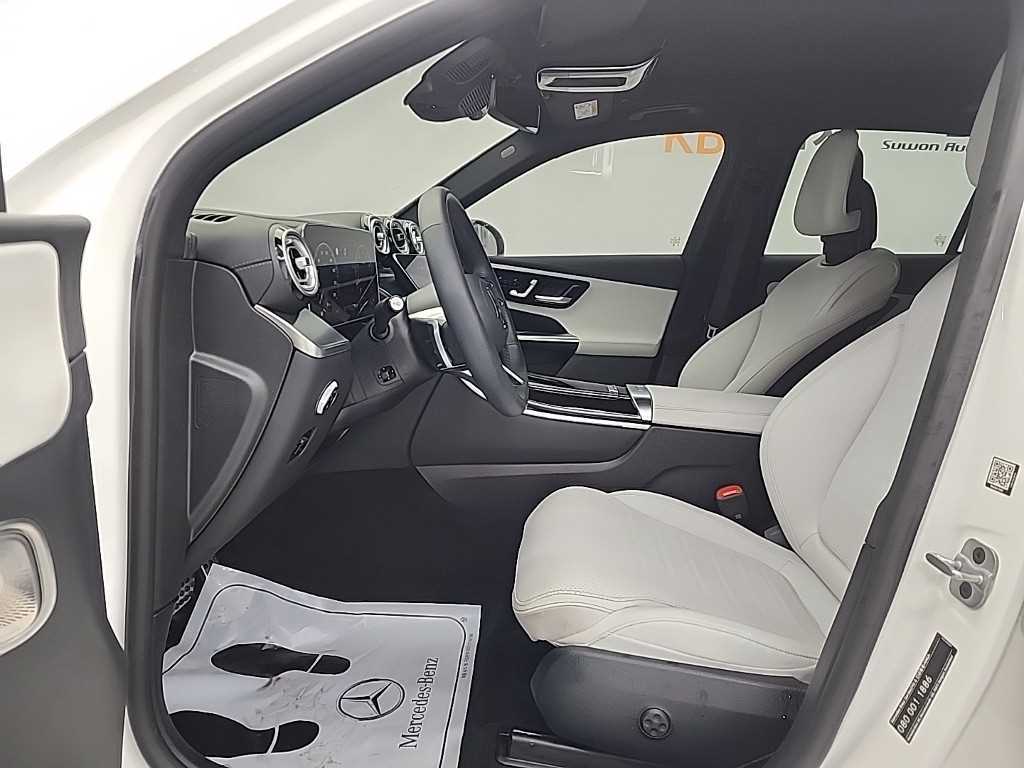 Mercedes Benz GLC Class - Vista 11