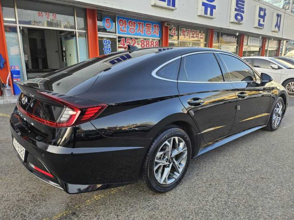 HYUNDAI Sonata - Vista 5