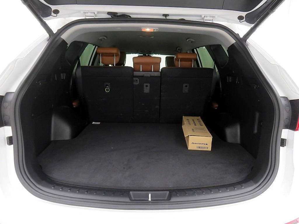HYUNDAI Santa Fe - Vista 5