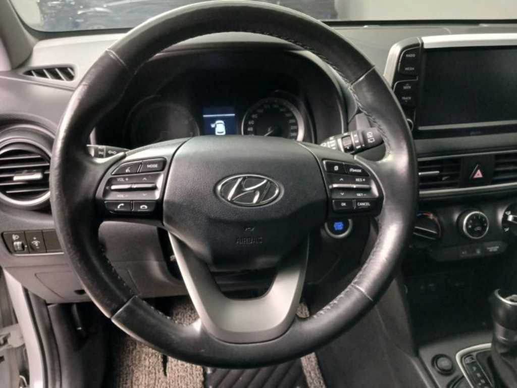 HYUNDAI Kona - Vista 11