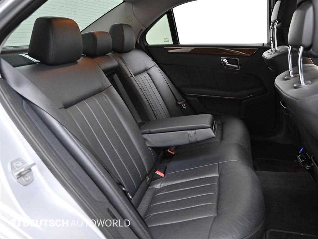 Mercedes Benz E class - Vista 12