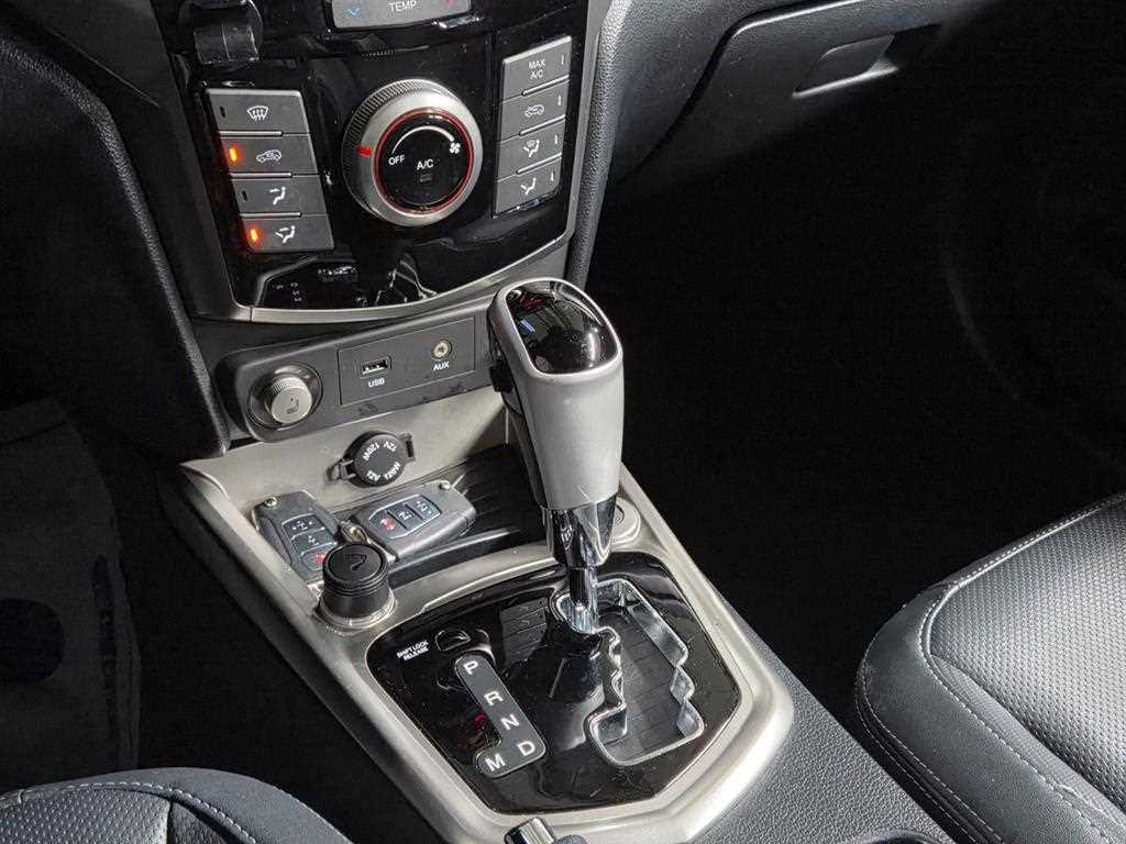 Ssangyong Tivoli - Vista 9