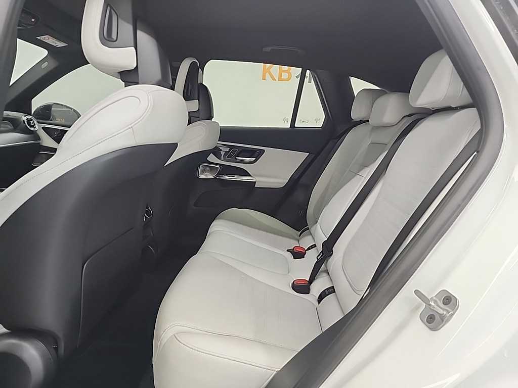 Mercedes Benz GLC Class - Vista 12