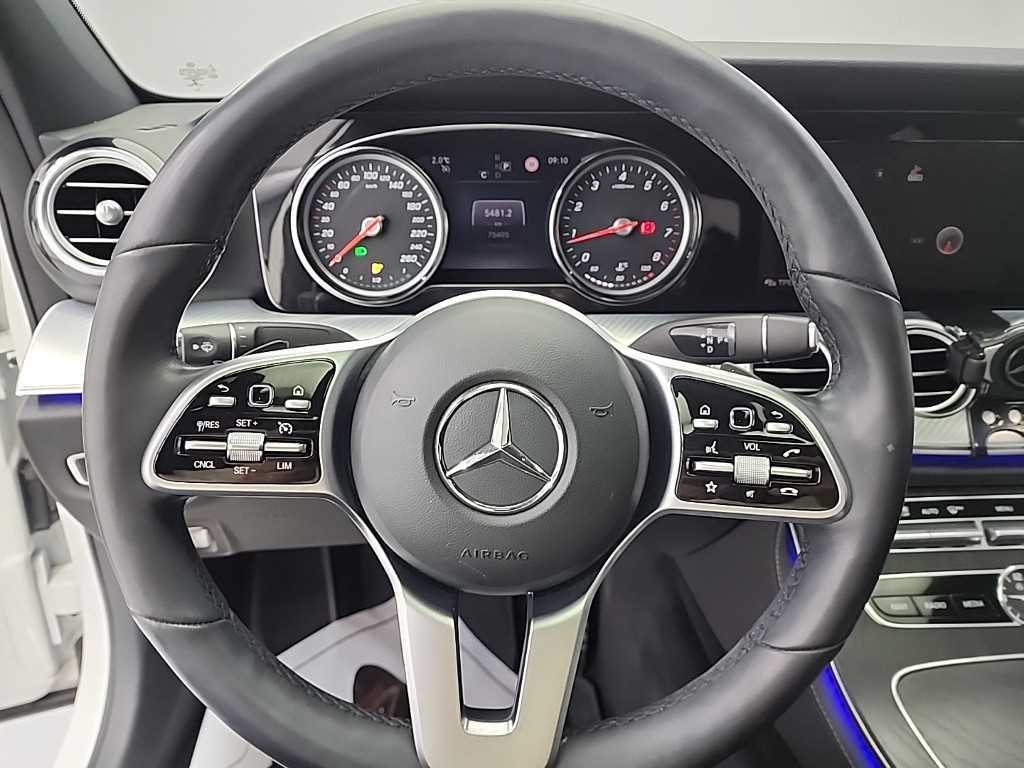 Mercedes Benz E class - Vista 9