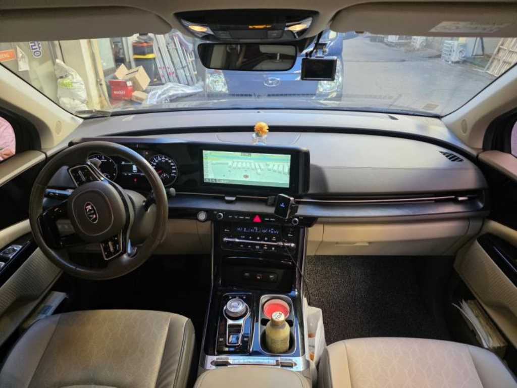KIA Carnival - Vista 7