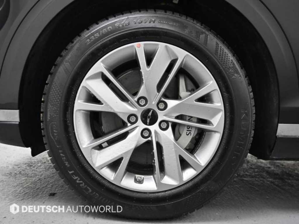 Genesis GV70 - Vista 5