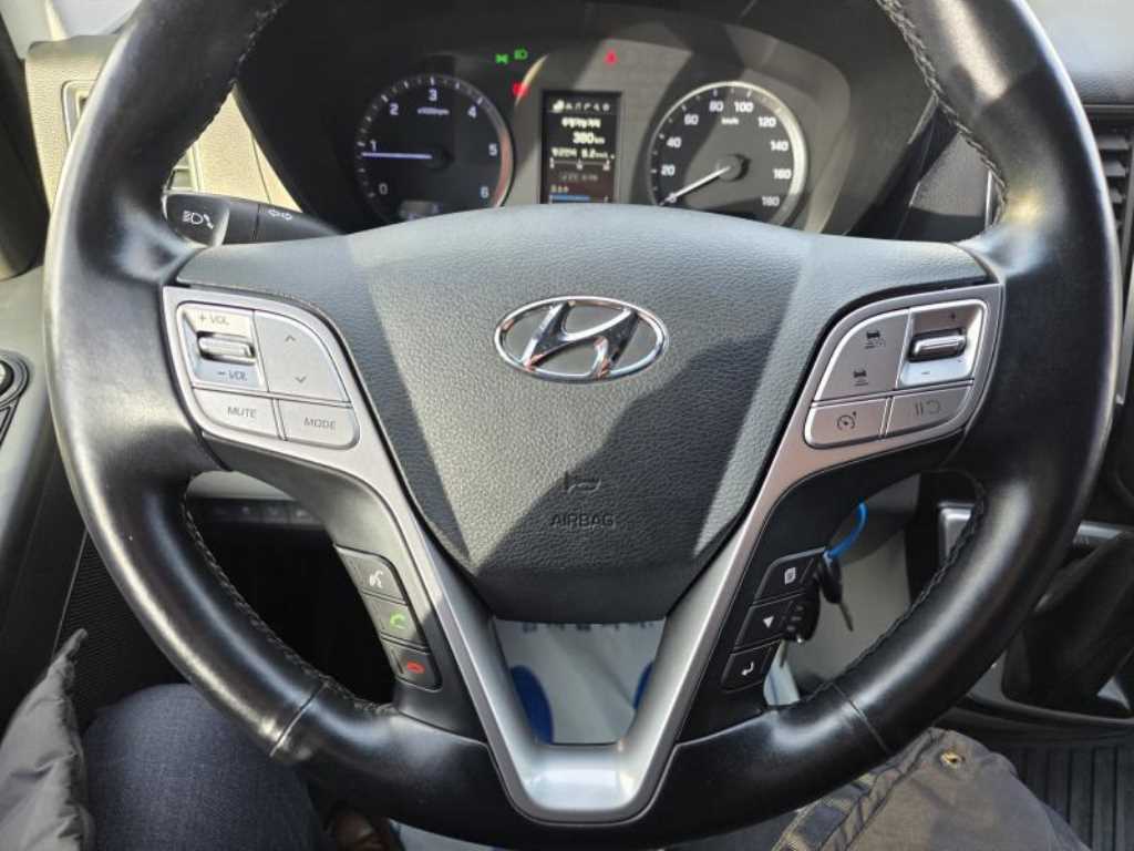 HYUNDAI Solati 2023 Negro - Importación desde Corea - HF Imports Iquique - Foto 13