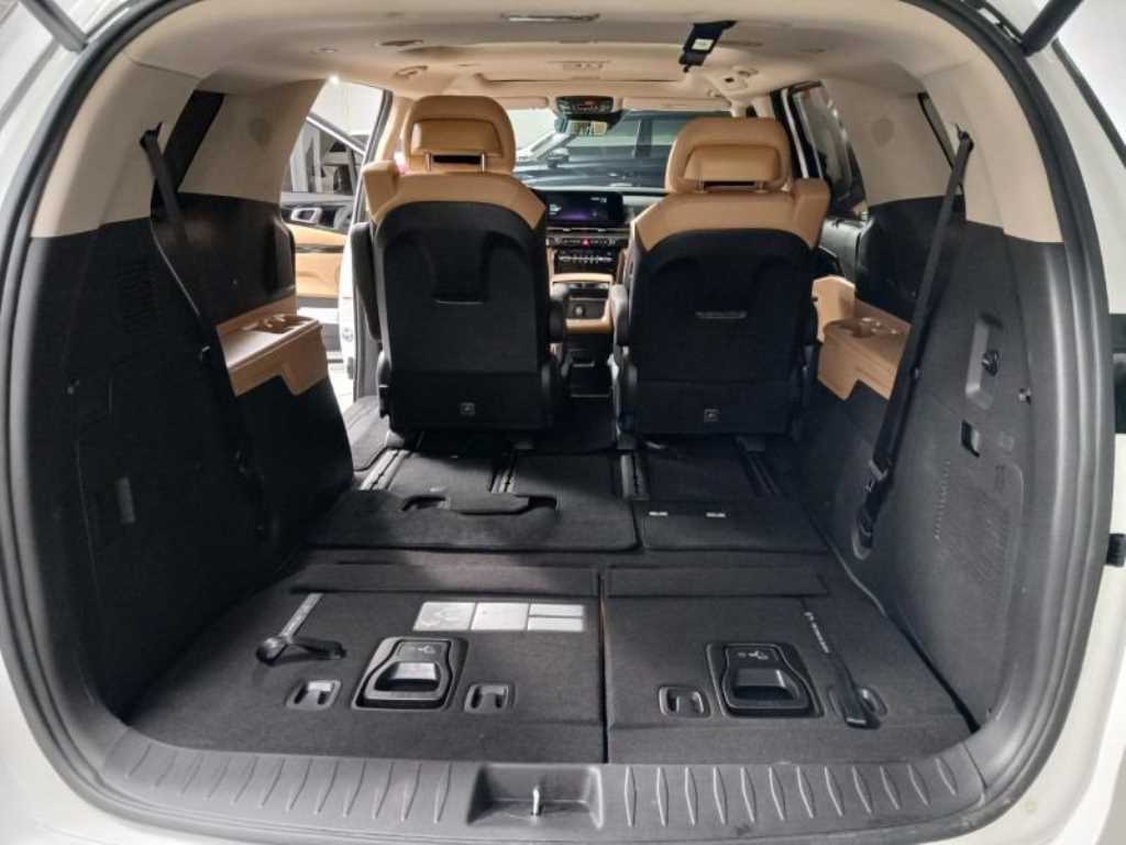 KIA Carnival 2023 the color of pearl - Importación desde Corea - HF Imports Iquique - Foto 18