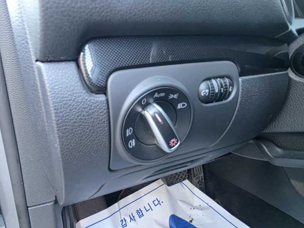 Volkswagen Golf - Vista 10