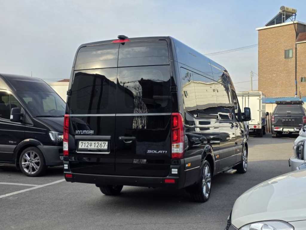 HYUNDAI Solati - Vista 4