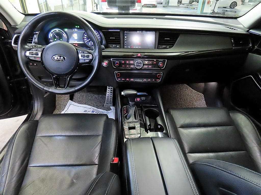 KIA K7 - Vista 10