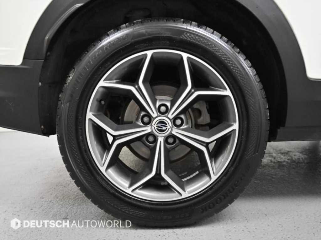 Ssangyong Korando - Vista 5