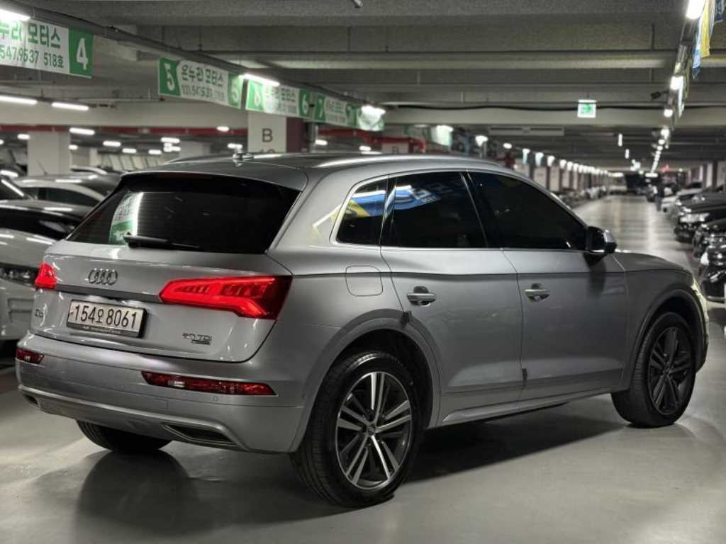 Audi Q5 - Vista 4