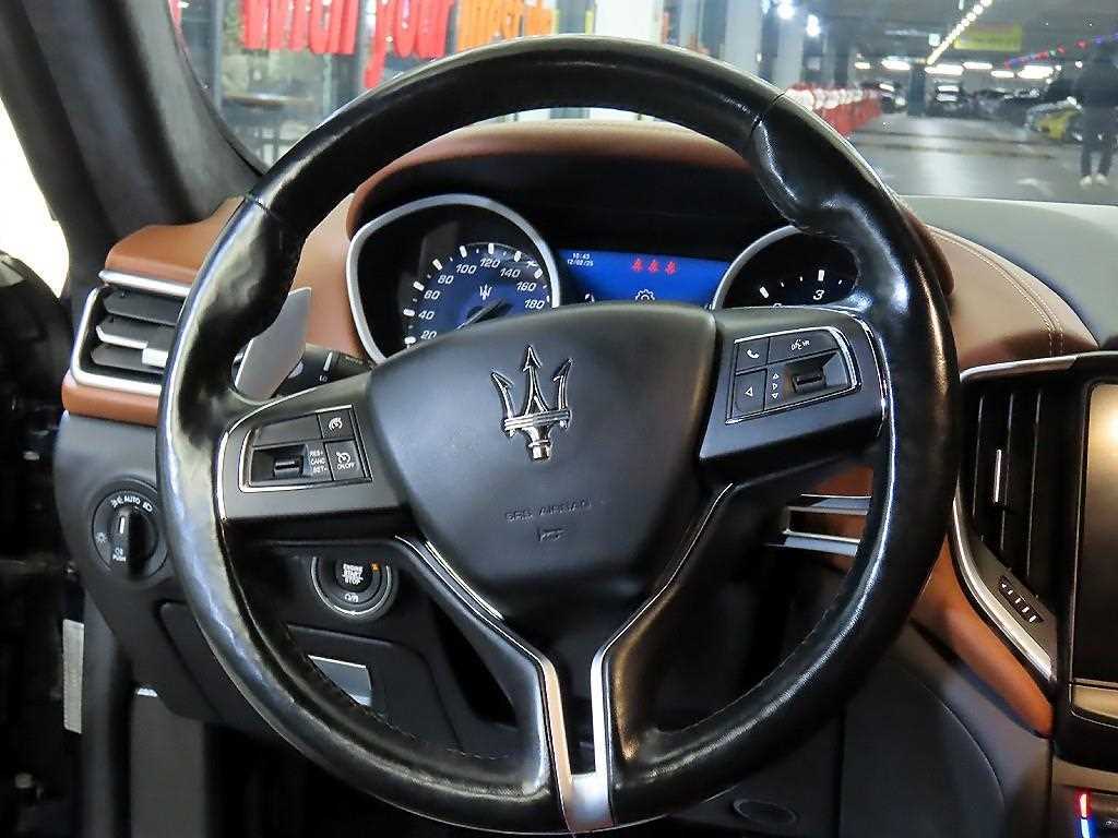 Maserati Ghibli - Vista 8