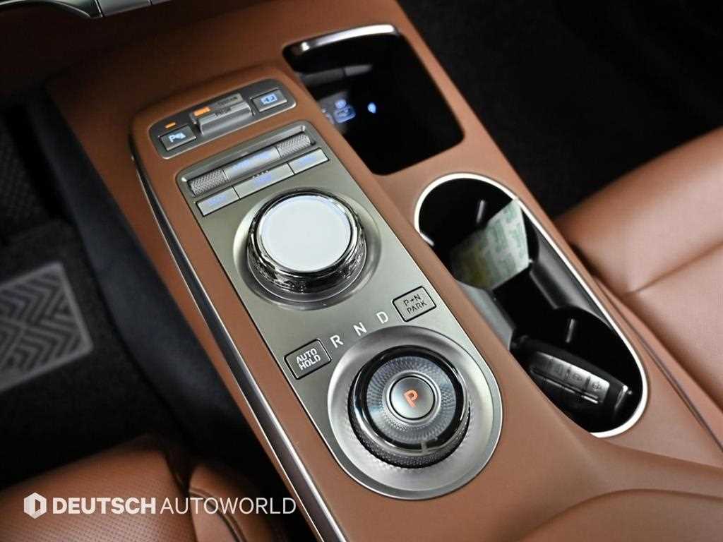 Genesis GV70 - Vista 9