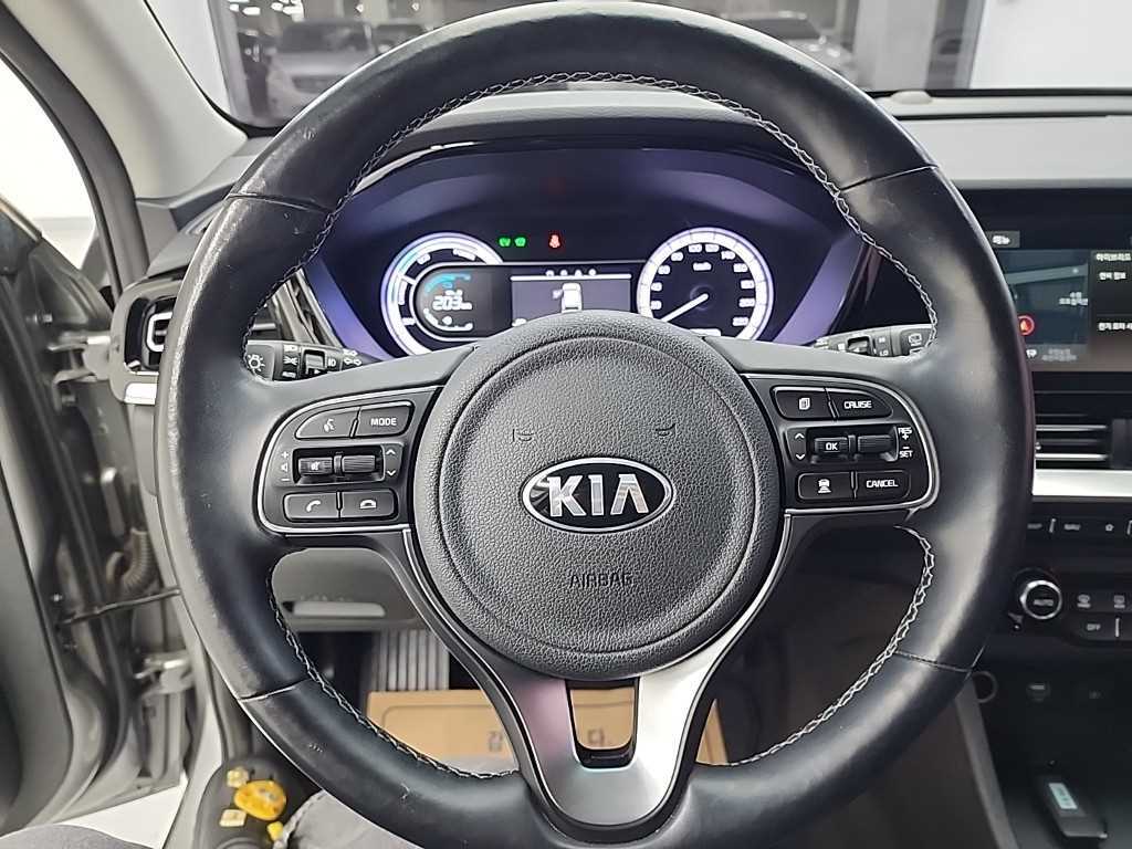 KIA Niro - Vista 9