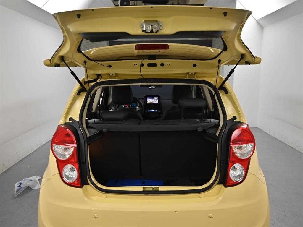 Chevrolet Spark 2014 Amarillo - Importación desde Corea - HF Imports Iquique - Foto 20