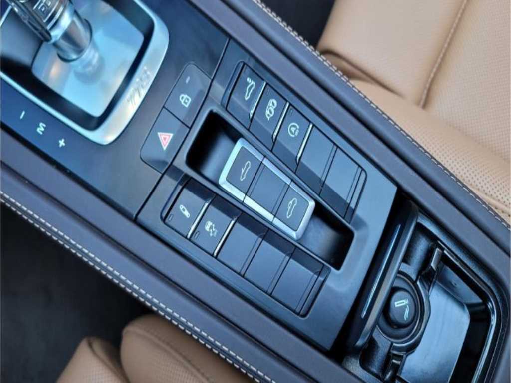 Porsche 718 - Vista 9