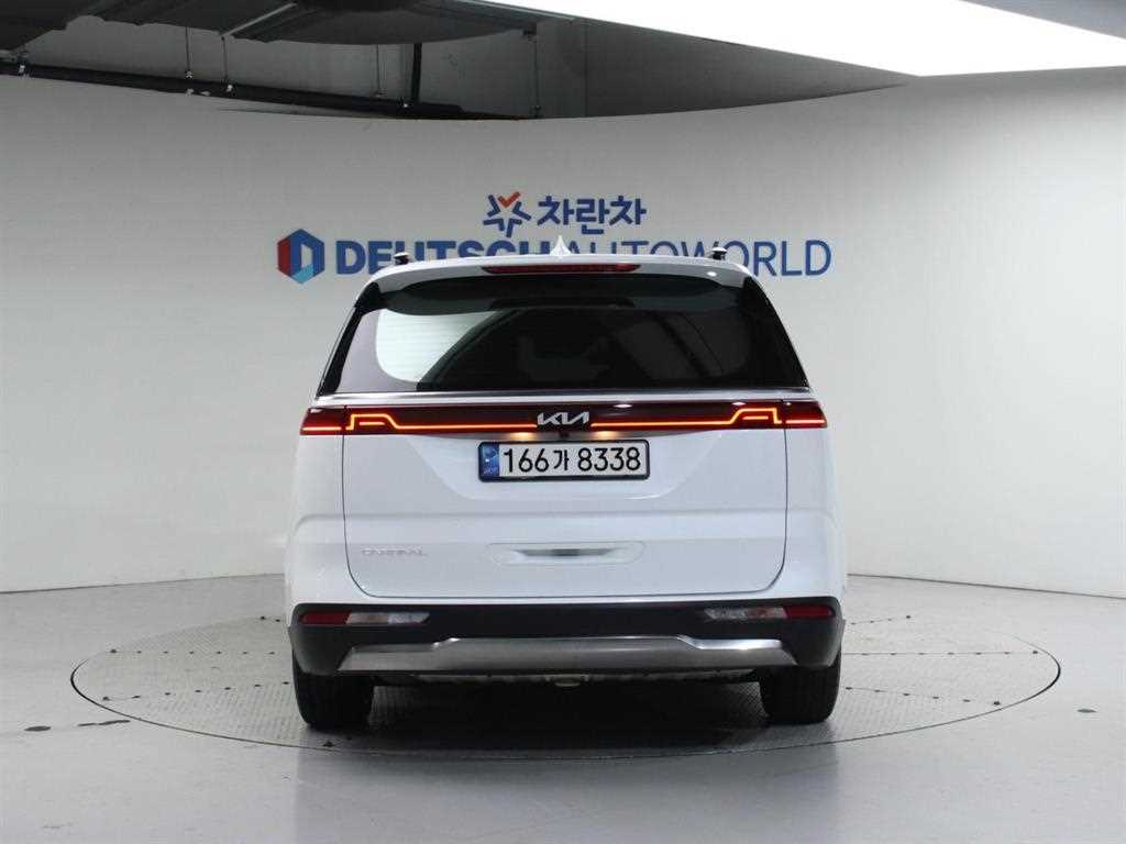 KIA Carnival - Vista 4