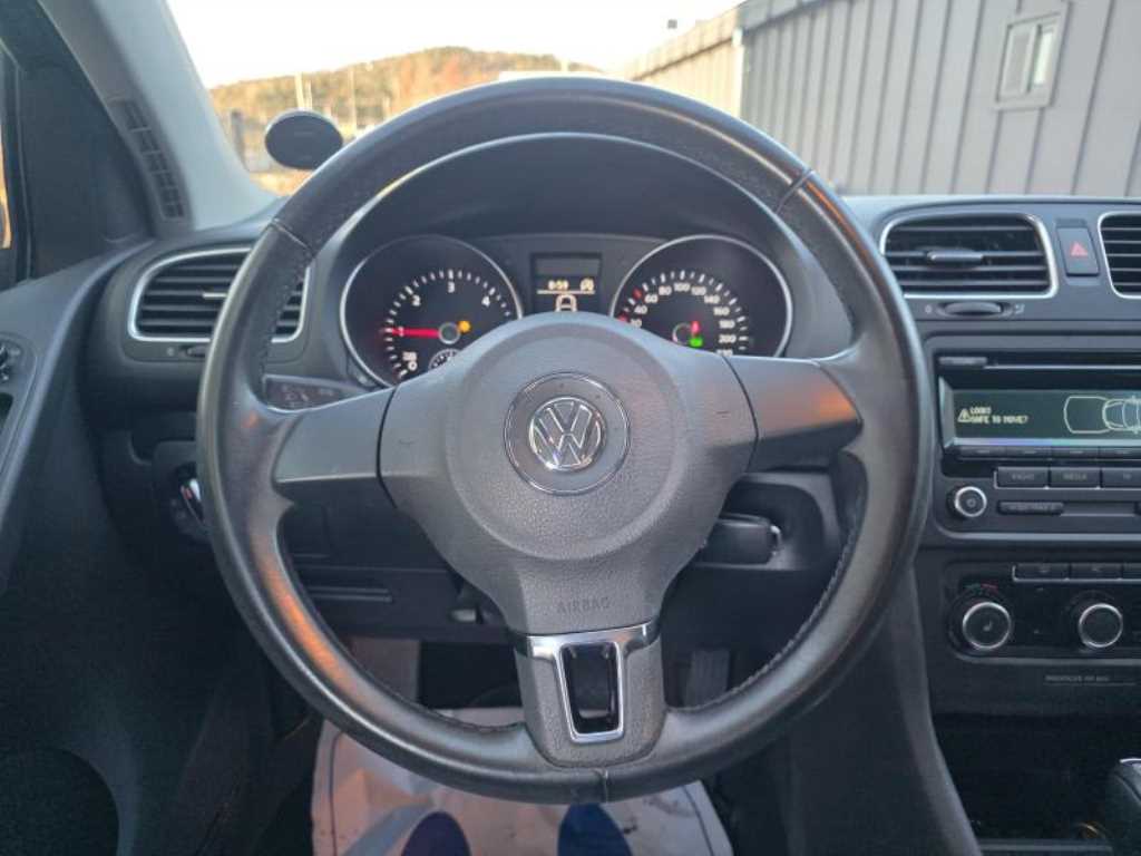 Volkswagen Golf - Vista 7