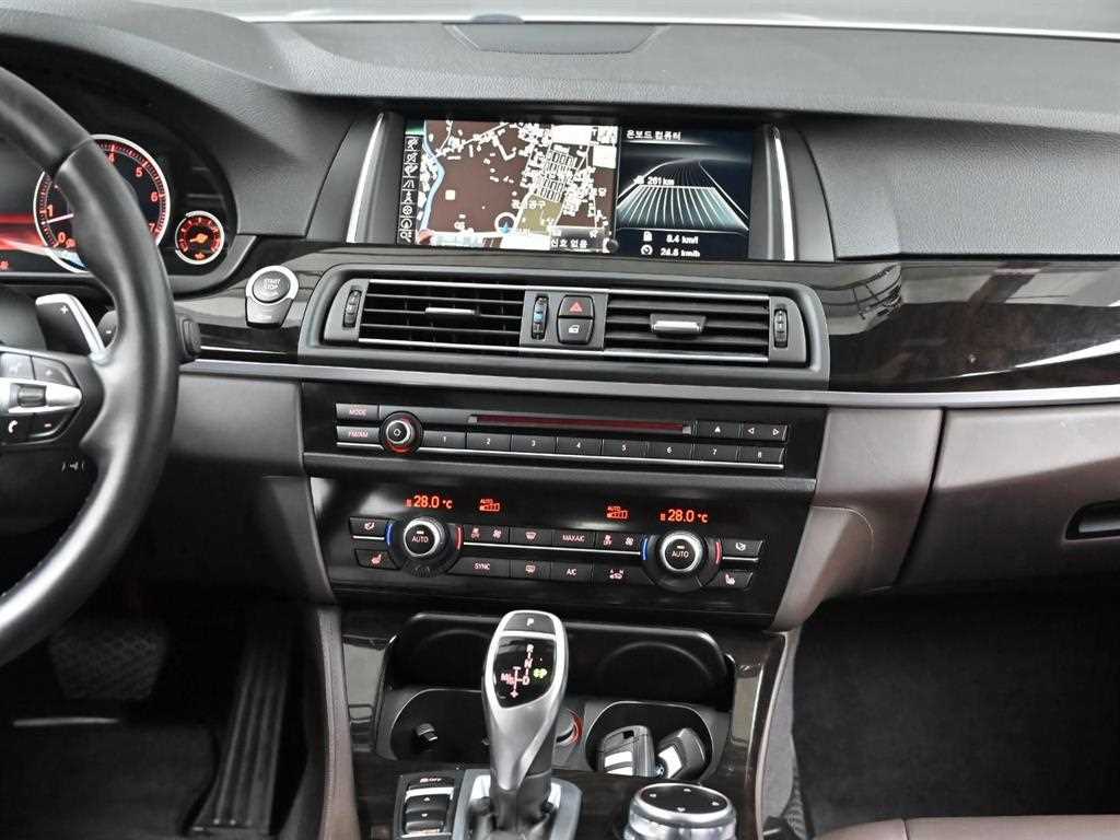 BMW 5 Series 2016 Plateado - Importación desde Corea - HF Imports Iquique - Foto 14