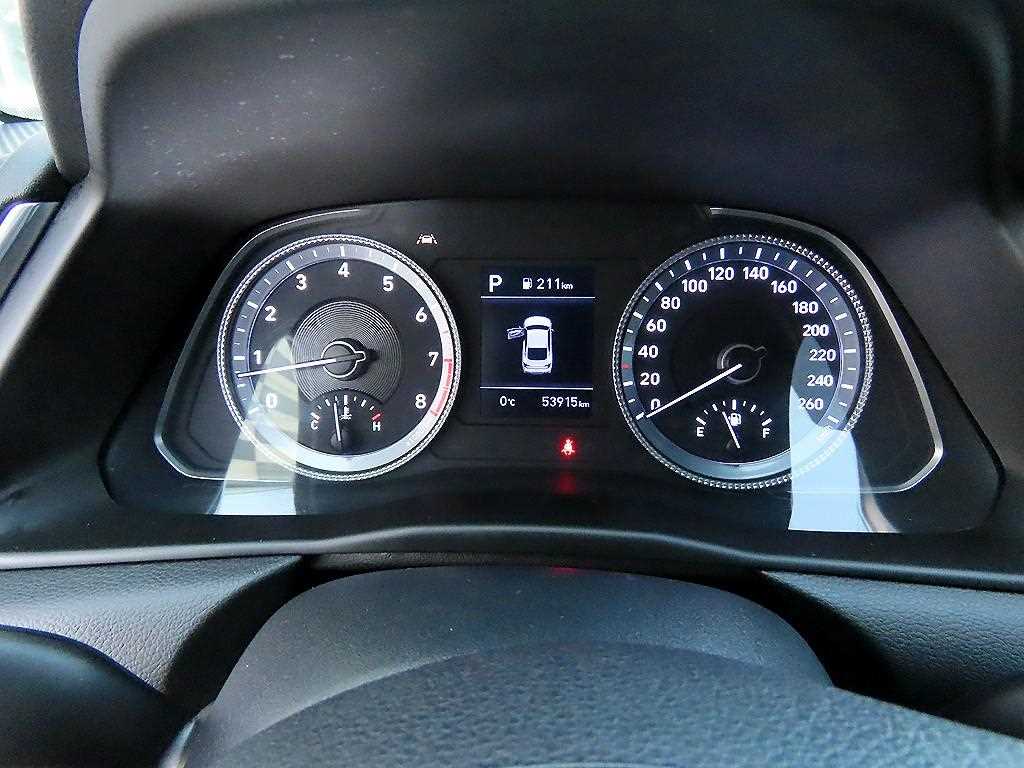 HYUNDAI Sonata - Vista 9