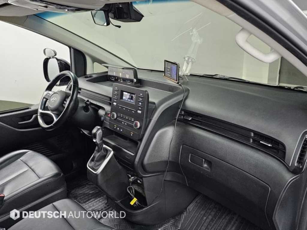 HYUNDAI Staria - Vista 7