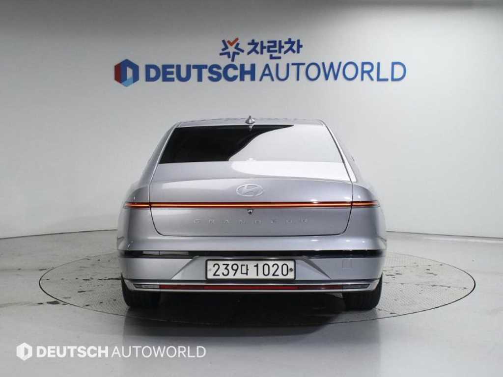 HYUNDAI Grandeur - Vista 4