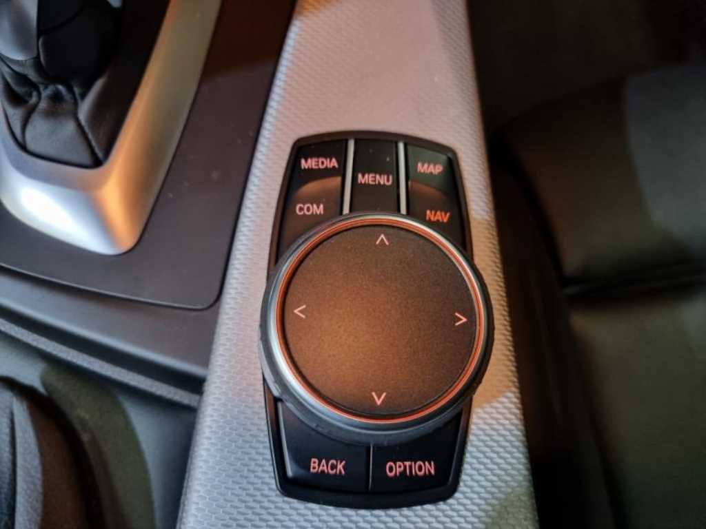 BMW 3 series 2018 Azul - Importación desde Corea - HF Imports Iquique - Foto 13