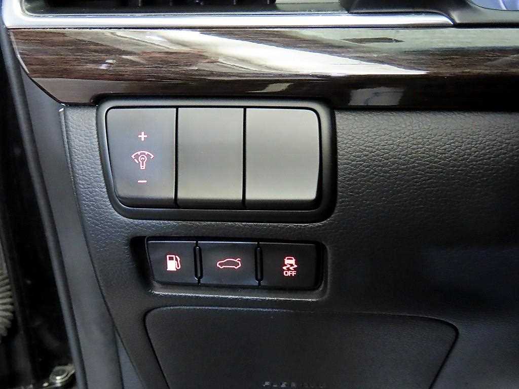 KIA K7 2017 Negro - Importación desde Corea - HF Imports Iquique - Foto 14