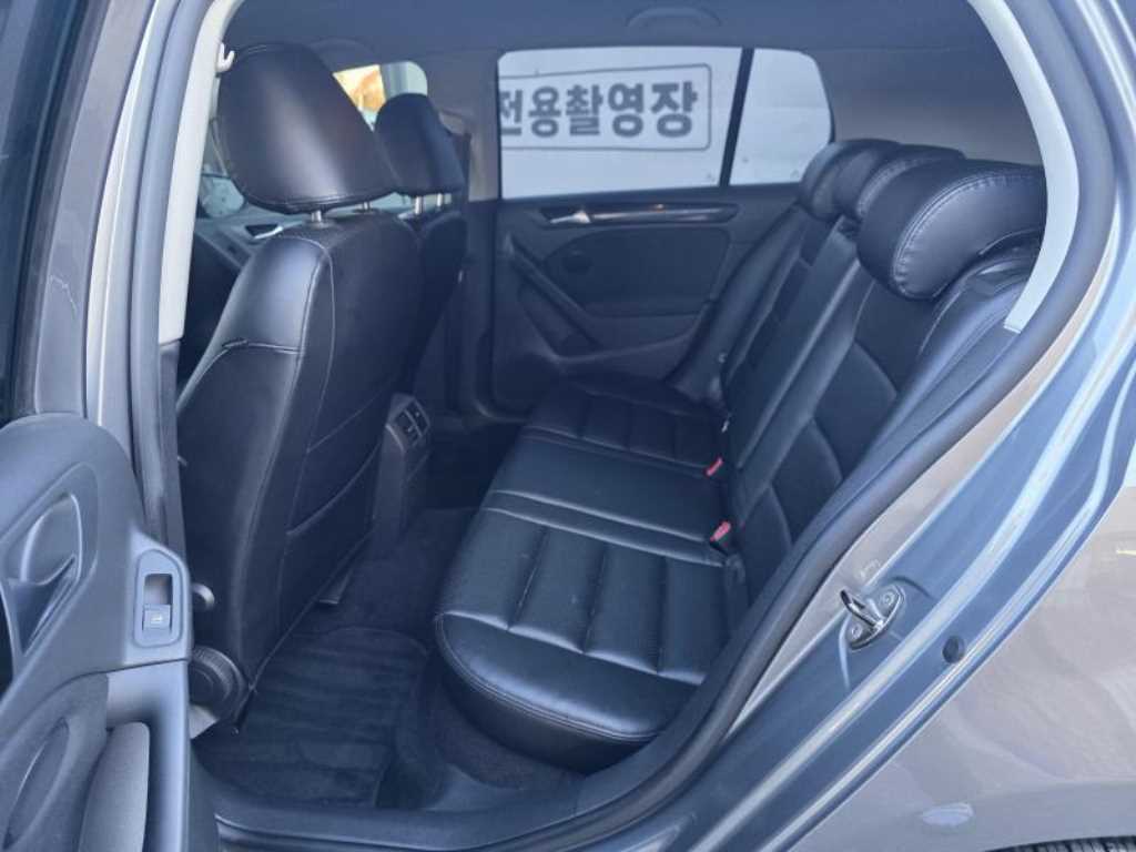 Volkswagen Golf - Vista 5