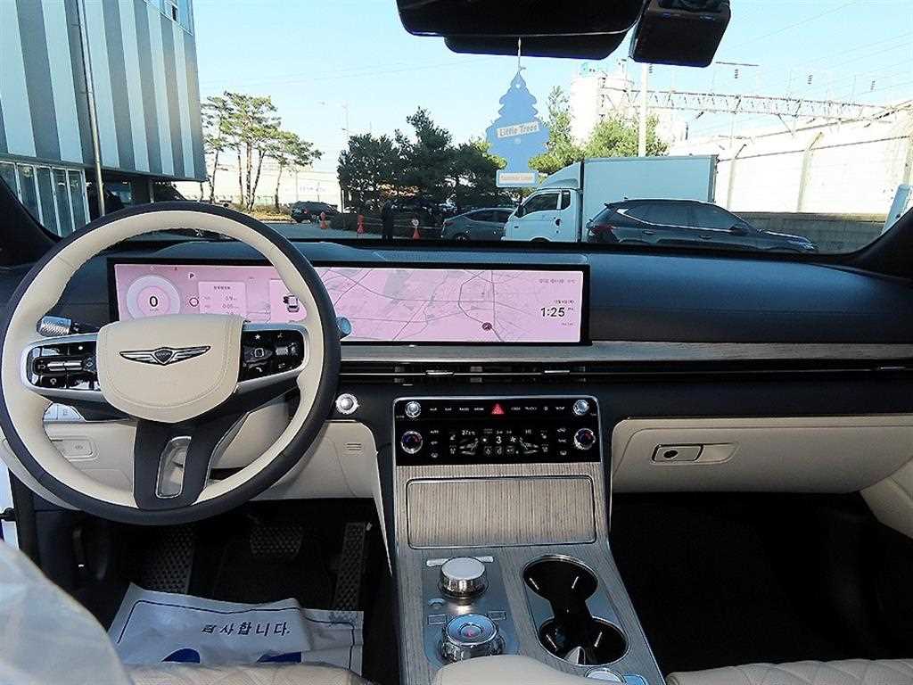 Genesis GV80 - Vista 7