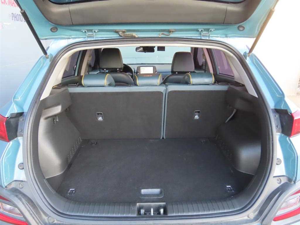 HYUNDAI Kona - Vista 5