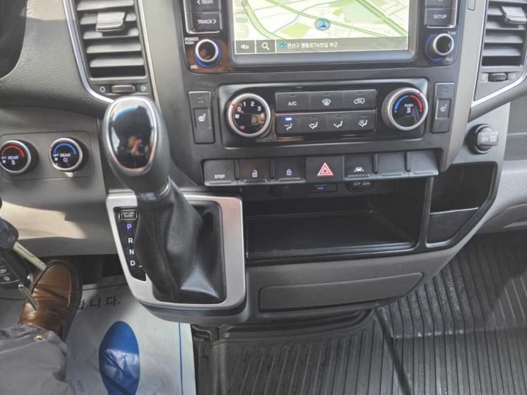 HYUNDAI Solati 2023 Negro - Importación desde Corea - HF Imports Iquique - Foto 15