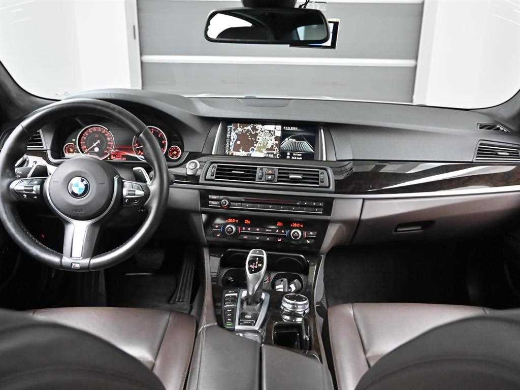 BMW 5 Series - Vista 7