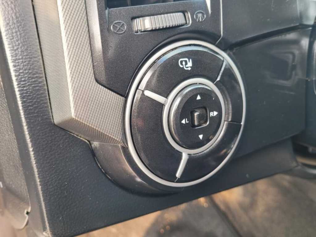 Ssangyong Korando - Vista 9