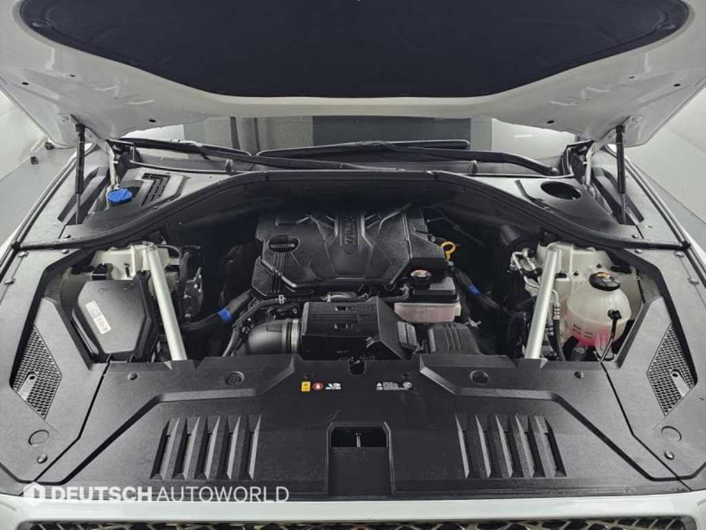 Genesis GV70 - Vista 6