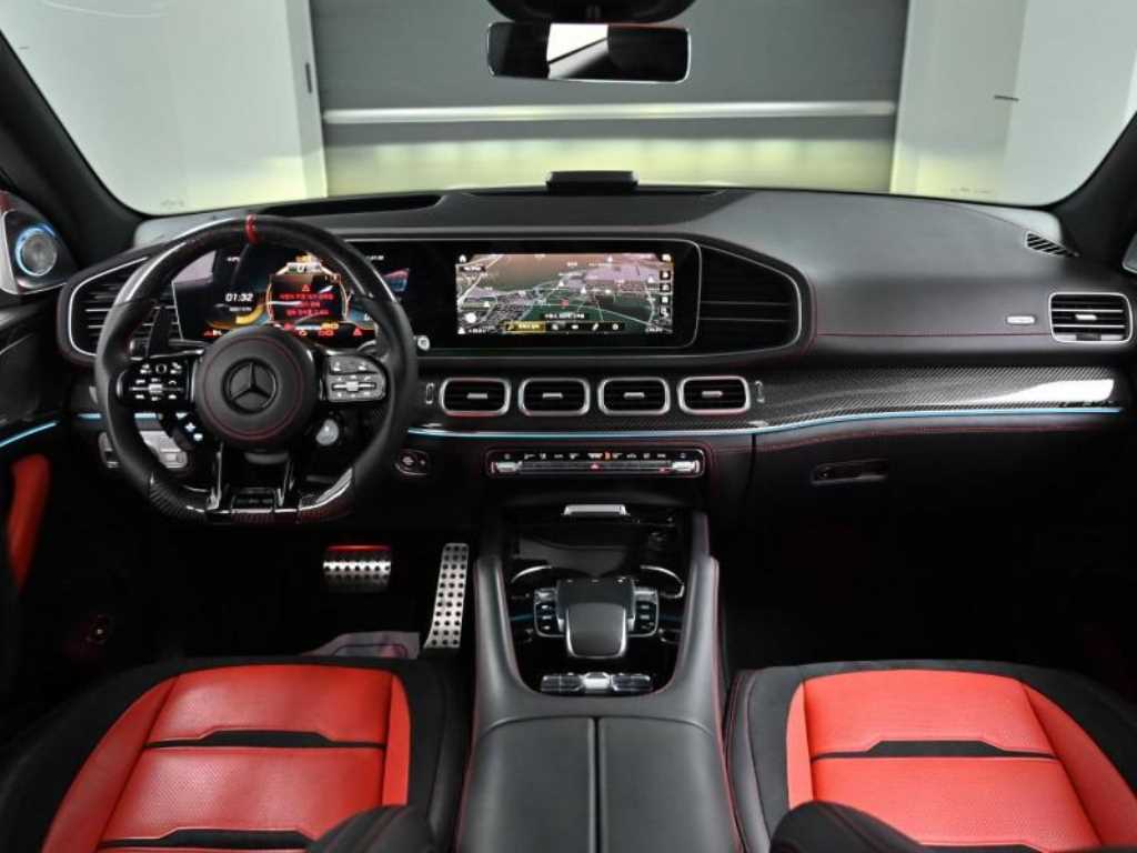 Mercedes Benz GLE Class - Vista 8