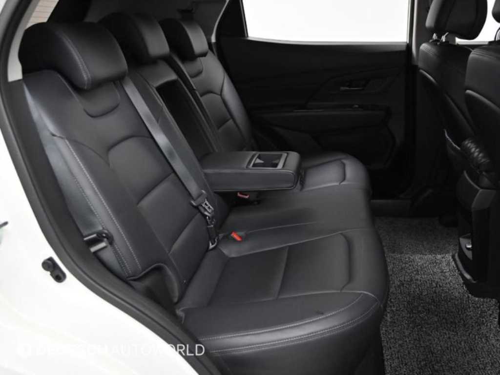 Ssangyong Korando - Vista 12