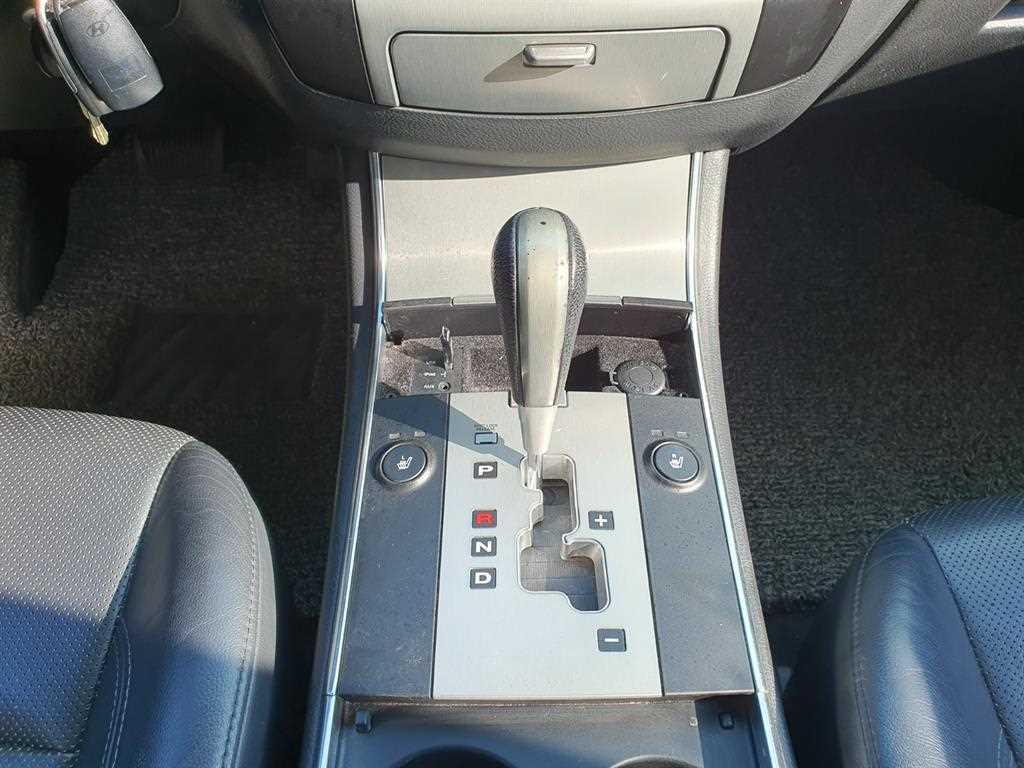 HYUNDAI Veracruz - Vista 10