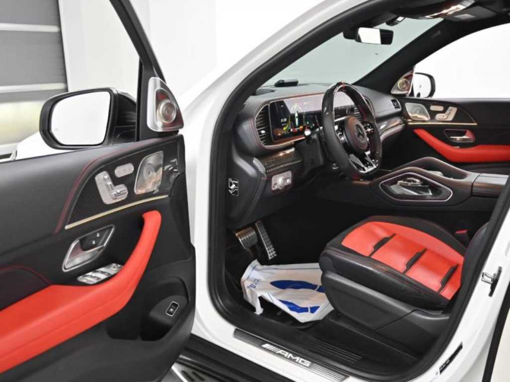 Mercedes Benz GLE Class - Vista 11