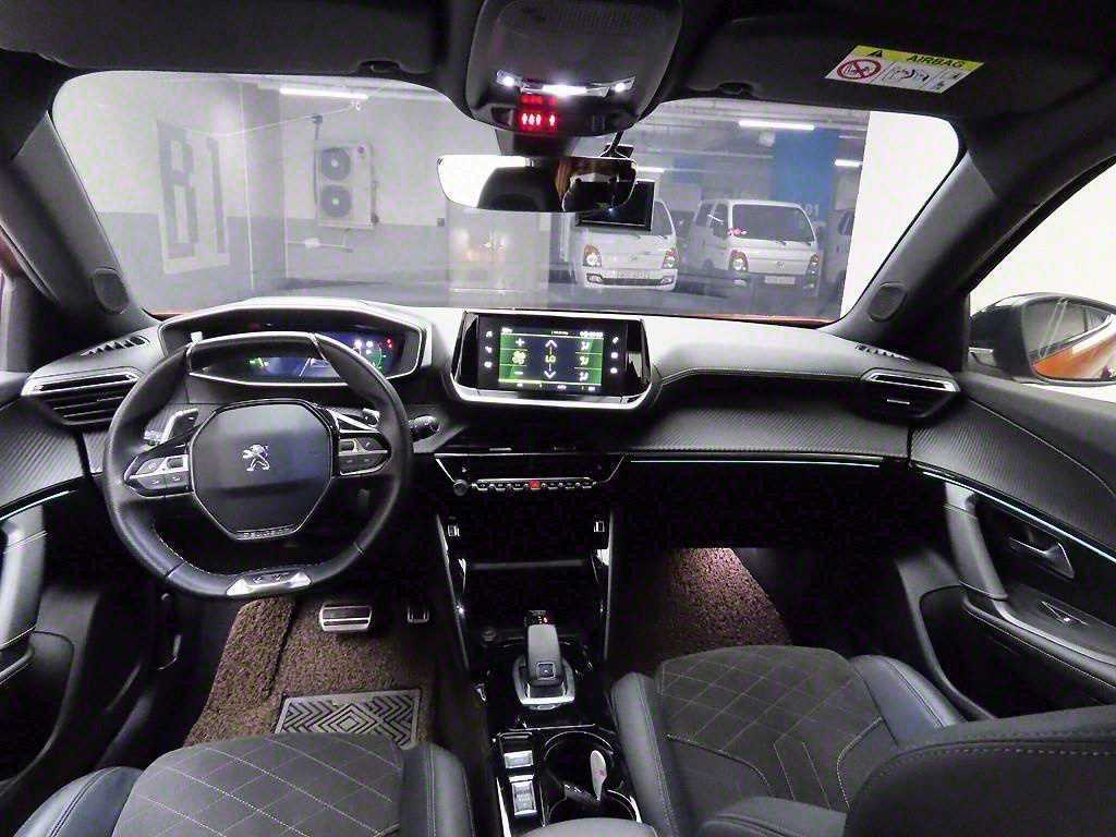 Peugeot 2008 - Vista 8