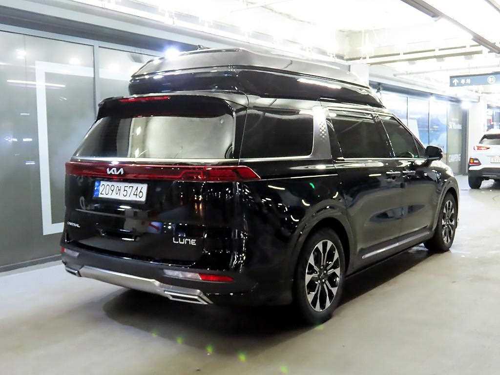 KIA Carnival - Vista 4