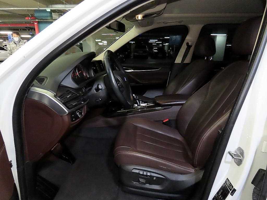 BMW X5 - Vista 6