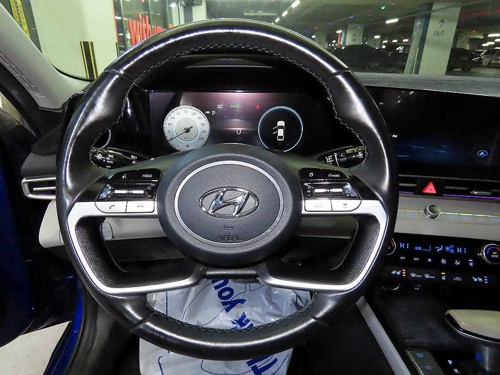 HYUNDAI Avante - Vista 8