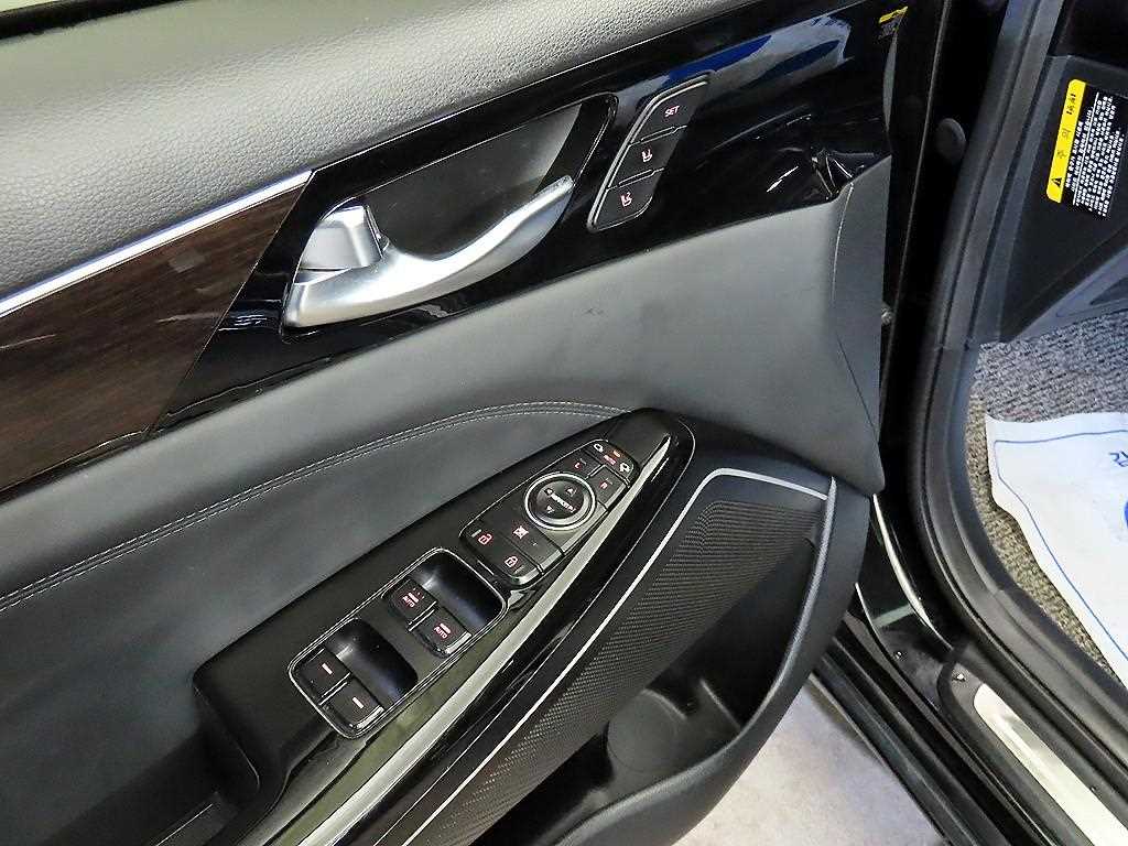 KIA K7 2017 Negro - Importación desde Corea - HF Imports Iquique - Foto 13